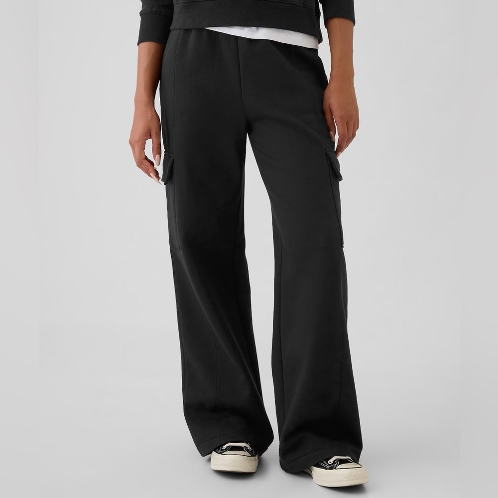GAP | Black Vintage Soft Cargo Sweatpants, Size Large Tall, 32” Inseam